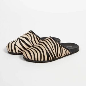 BRANDBLACK VIDA ZEBRA CLOG SLIDES